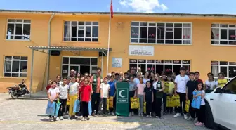 Üniversite Öğrencilerinden Göktepe Köyü'ndeki Çocuklara Anlamlı Destek