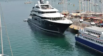 Muğla'da Ultra Lüks 'Solandge' Yatı İskelesine Demir Attı