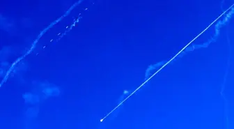 İran, ABD'nin Saldırısına Cevap Olarak İsrail'e Füze Gönderdi