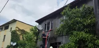 Bursa'da 2 Katlı Evde Yangın Çıktı