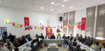 Erzurum'da koruma altındaki çocuklar, fedakar bakıcılarının Anneler Günü'nü kutladı
